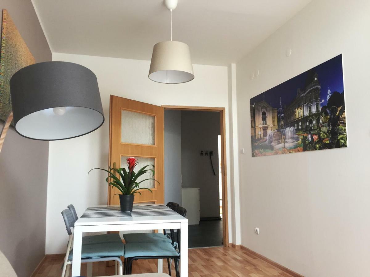 Appartement Apartament Na Cechowej à Bielsko-Biała Extérieur photo